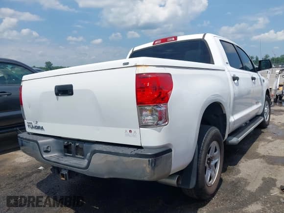 ✅ 2010 Toyota Tundra • VIN: 5TFEY5F19AX098191 • Lot: 42325378. Wystawiony na IAAI z przebiegiem 215 580 mil. Bezpłatny archiwum sprzedaży aukcyjnych z USA i szczegółowy raport historii pojazdu na DreamBid. Zdjęcie 4.
