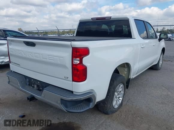 ✅ 2019 Chevrolet Silverado 1500 LT • VIN: 1GCPWCEK5KZ324570 • Lot: 43688495. Wystawiony na IAAI z przebiegiem 131 098 mil. Bezpłatny archiwum sprzedaży aukcyjnych z USA i szczegółowy raport historii pojazdu na DreamBid. Zdjęcie 4.