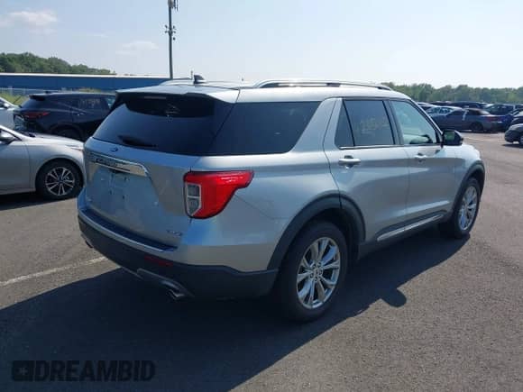 2022 Ford Explorer Limited z VIN 1FMSK8FH8NGB18855, wystawiony jako IAAI lot #42858102 z przebiegiem Nie podano mil oraz . Historia ofert i sprzedaży dostępna na DreamBid. Obrazek 4.