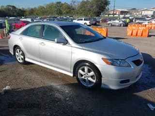 ✅ 2007 Toyota Camry LE • VIN: 4T1BK46K97U545986 • Лот: 43413676. Опубликован ранее на IAAI с пробегом 143 213 миль. Бесплатный доступ к архиву аукционных продаж из США и подробный отчёт об истории автомобиля на DreamBid. Изображение 1.