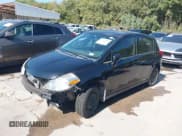 ✅ 2011 Nissan Versa SL • VIN: 3N1BC1CP2BL424738 • Lot: 43479250. Wystawiony na IAAI z przebiegiem 166 029 mil. Bezpłatny archiwum sprzedaży aukcyjnych z USA i szczegółowy raport historii pojazdu na DreamBid. Zdjęcie 2.