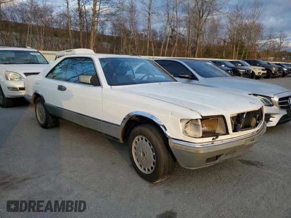 ✅ 1984 Mercedes-Benz 500 • VIN: WDB1260441A061720 • Лот: 93342945. Опубликован ранее на Copart с пробегом 117 508 миль. Бесплатный доступ к архиву аукционных продаж из США и подробный отчёт об истории автомобиля на DreamBid. Изображение 4.