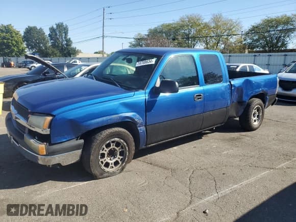 ✅ 2004 Chevrolet Silverado 1500 LS • VIN: 2GCEC19VX41112025 • Лот: 74708634. Опубликован ранее на Copart с пробегом 279 648 миль. Бесплатный доступ к архиву аукционных продаж из США и подробный отчёт об истории автомобиля на DreamBid. Изображение 1.