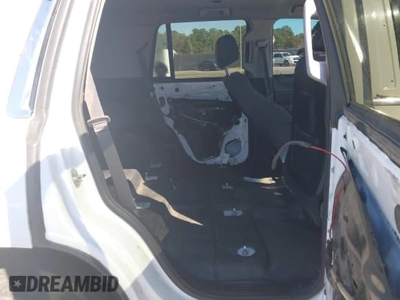 ✅ 2015 Chevrolet Tahoe Commercial • VIN: 1GNLC2EC0FR550684 • Lot: 43481427. Listed on IAAI with 178,267 mi. Free auction sales archive from the USA and detailed vehicle history report at DreamBid. Image 8.