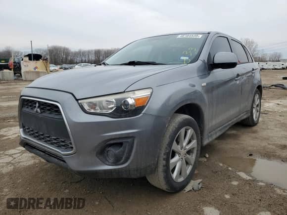 2015 Mitsubishi Outlander ES с VIN 4A4AP3AW7FE037622, выставлен на аукционе Copart как лот 46164535 с пробегом 219 773 миль миль и Списание • Salvage title. История ставок и продаж доступна на DreamBid. Изображение 1.