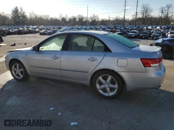 ✅ 2007 Hyundai Sonata SE • VIN: 5NPEU46F27H265609 • Лот: 86447874. Опубликован ранее на Copart с пробегом 107 032 миль. Бесплатный доступ к архиву аукционных продаж из США и подробный отчёт об истории автомобиля на DreamBid. Изображение 2.