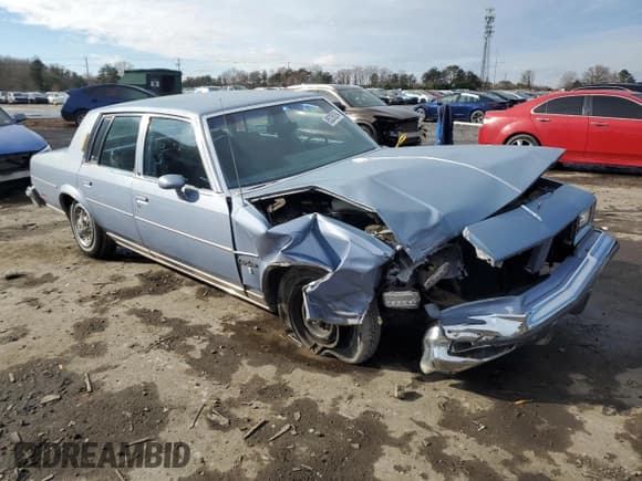 ✅ 1984 Oldsmobile Cutlass • VIN: 1G3AM69A1EM412659 • Lot: 85236294. Wystawiony na Copart z przebiegiem 80 542 mil. Bezpłatny archiwum sprzedaży aukcyjnych z USA i szczegółowy raport historii pojazdu na DreamBid. Zdjęcie 4.