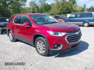 ✅ 2020 Chevrolet Traverse LT Cloth • VIN: 1GNERGKW5LJ284883 • Lot: 43115218. Wystawiony na IAAI z przebiegiem 60 534 mil. Bezpłatny archiwum sprzedaży aukcyjnych z USA i szczegółowy raport historii pojazdu na DreamBid. Zdjęcie 1.