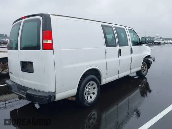 ✅ 2014 Chevrolet Express Cargo • VIN: 1GCSGAFX6E1137945 • Lot: 42930203. Listed on IAAI with 188,471 mi. Free auction sales archive from the USA and detailed vehicle history report at DreamBid. Image 4.