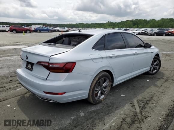 ✅ 2019 Volkswagen Jetta S • VIN: 3VWC57BU7KM117174 • Lot: 54753005. Wystawiony na Copart z przebiegiem 62 531 mil. Bezpłatny archiwum sprzedaży aukcyjnych z USA i szczegółowy raport historii pojazdu na DreamBid. Zdjęcie 3.