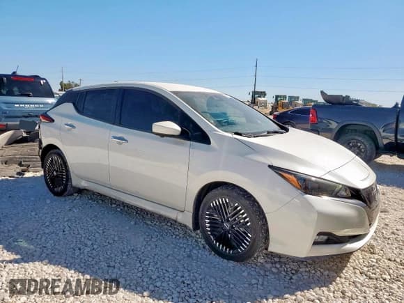 ✅ 2023 Nissan LEAF SV Plus • VIN: 1N4CZ1CV4PC552325 • Lot: 91875925. Listed on Copart with 23,521 mi. Free auction sales archive from the USA and detailed vehicle history report at DreamBid. Image 4.