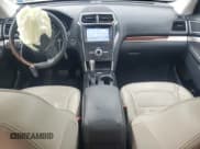 ✅ 2019 Ford Explorer Platinum • VIN: 1FM5K8HT6KGA57340 • Lot: 57038705. Wystawiony na Copart z przebiegiem 83 225 mil. Bezpłatny archiwum sprzedaży aukcyjnych z USA i szczegółowy raport historii pojazdu na DreamBid. Zdjęcie 8.