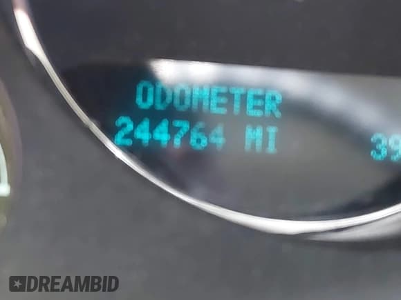 ✅ 2013 Chevrolet Suburban LS • VIN: 1GNSKHE72DR173647 • Lot: 43905237. Listed on IAAI with 244,764 mi. Free auction sales archive from the USA and detailed vehicle history report at DreamBid. Image 7.