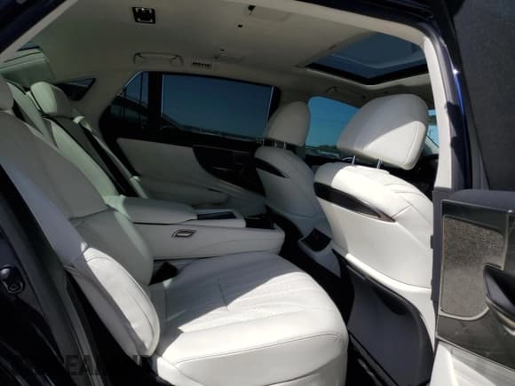 ✅ 2024 Lexus LS LS 500h • VIN: JTHGYLGF6R5002854 • Лот: 55295084. Опубликован ранее на Copart с пробегом 9 179 миль. Бесплатный доступ к архиву аукционных продаж из США и подробный отчёт об истории автомобиля на DreamBid. Изображение 10.