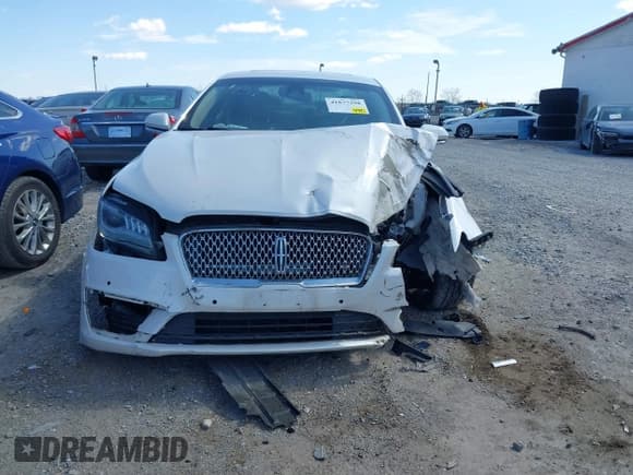 ✅ 2017 Lincoln MKZ Hybrid Reserve • VIN: 3LN6L5MU3HR636382 • Лот: 41877398. Опубликован ранее на IAAI с пробегом 125 287 миль. Бесплатный доступ к архиву аукционных продаж из США и подробный отчёт об истории автомобиля на DreamBid. Изображение 12.