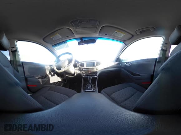 ✅ 2019 Hyundai Ioniq Blue • VIN: KMHC65LC1KU174438 • Lot: 41490500. Wystawiony na IAAI z przebiegiem Nie podano. Bezpłatny archiwum sprzedaży aukcyjnych z USA i szczegółowy raport historii pojazdu na DreamBid. Zdjęcie 17.