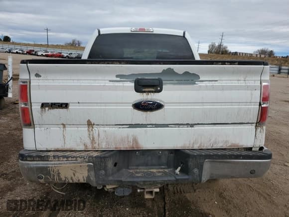 ✅ 2009 Ford F-150 XL • VIN: 1FTPW14V09KC08440 • Lot: 91901675. Wystawiony na Copart z przebiegiem 201 867 mil. Bezpłatny archiwum sprzedaży aukcyjnych z USA i szczegółowy raport historii pojazdu na DreamBid. Zdjęcie 6.