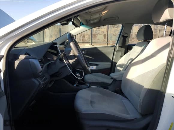 ✅ 2022 Hyundai Ioniq SE • VIN: KMHC75LC2NU282438 • Lot: 83468954. Wystawiony na Copart z przebiegiem 159 877 mil. Bezpłatny archiwum sprzedaży aukcyjnych z USA i szczegółowy raport historii pojazdu na DreamBid. Zdjęcie 7.