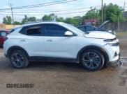 ✅ 2022 Buick Encore GX Select • VIN: KL4MMDSL7NB020997 • Lot: 42660010. Wystawiony na IAAI z przebiegiem 26 613 mil. Bezpłatny archiwum sprzedaży aukcyjnych z USA i szczegółowy raport historii pojazdu na DreamBid. Zdjęcie 13.