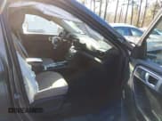 ✅ 2021 Ford Explorer • VIN: 1FMSK7BHXMGA36964 • Lot: 41625003. Wystawiony na IAAI z przebiegiem 168 156 mil. Bezpłatny archiwum sprzedaży aukcyjnych z USA i szczegółowy raport historii pojazdu na DreamBid. Zdjęcie 5.