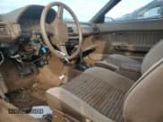 ✅ 1986 Toyota Celica • VIN: JT2ST64C2G7027377 • Lot: 47088125. Wystawiony na Copart z przebiegiem 724 249 mil. Bezpłatny archiwum sprzedaży aukcyjnych z USA i szczegółowy raport historii pojazdu na DreamBid. Zdjęcie 10.