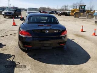 ✅ 2015 BMW Z4 sDrive28i • VIN: WBALL5C55FP557752 • Lot: 47733293. Wystawiony na Copart z przebiegiem 48 882 mil. Bezpłatny archiwum sprzedaży aukcyjnych z USA i szczegółowy raport historii pojazdu na DreamBid. Zdjęcie 6.
