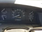 ✅ 1995 Ford F-250 • VIN: 1FTHX26G2SKC09679 • Лот: 64707075. Опубликован ранее на Copart с пробегом 148 831 миль. Бесплатный доступ к архиву аукционных продаж из США и подробный отчёт об истории автомобиля на DreamBid. Изображение 9.