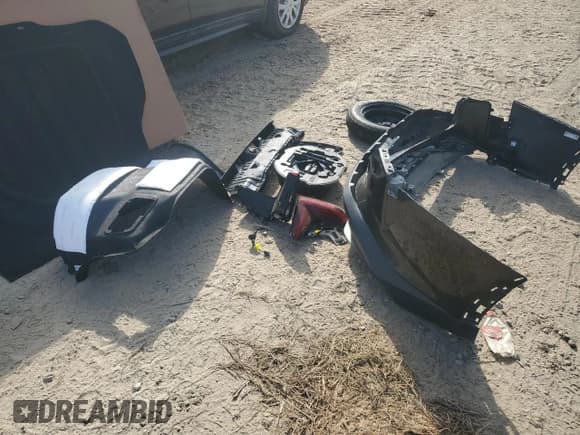 ✅ 2025 Kia K4 LXS • VIN: 3KPFT4DE5SE013061 • Lot: 87062605. Wystawiony na Copart z przebiegiem 22 332 mil. Bezpłatny archiwum sprzedaży aukcyjnych z USA i szczegółowy raport historii pojazdu na DreamBid. Zdjęcie 12.