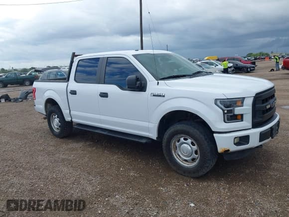 ✅ 2015 Ford F-150 Lariat • VIN: 1FTEW1EF8FKE71074 • Lot: 43448024. Listed on IAAI with 181,637 mi. Free auction sales archive from the USA and detailed vehicle history report at DreamBid. Image 1.