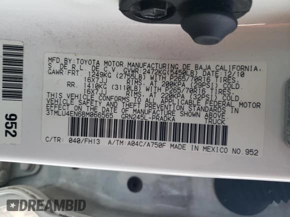 ✅ 2011 Toyota Tacoma • VIN: 3TMLU4EN6BM066565 • Lot: 92256505. Listed on Copart with 284,237 mi. Free auction sales archive from the USA and detailed vehicle history report at DreamBid. Image 12.