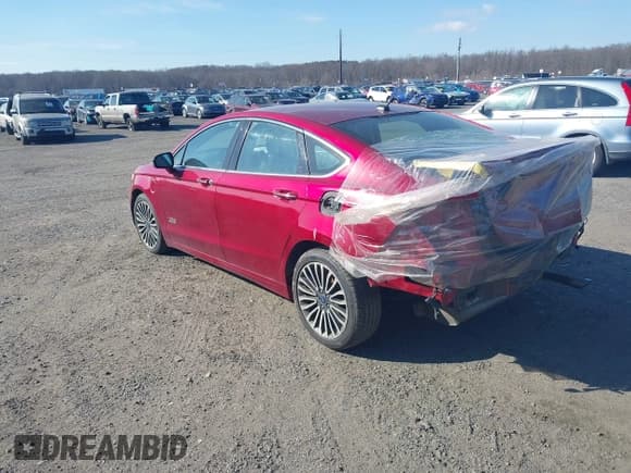 ✅ 2018 Ford Fusion Titanium • VIN: 3FA6P0SU3JR106441 • Lot: 41699936. Listed on IAAI with 146,330 mi. Free auction sales archive from the USA and detailed vehicle history report at DreamBid. Image 3.