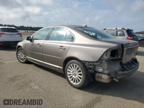 ✅ 2008 Volvo S80 3.2L • VIN: YV1AS982881061573 • Лот: 83816295. Опубликован ранее на Copart с пробегом 70 920 миль. Бесплатный доступ к архиву аукционных продаж из США и подробный отчёт об истории автомобиля на DreamBid. Изображение 2.