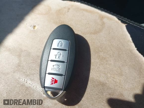 ✅ 2015 Nissan Altima S • VIN: 1N4AL3AP0FC469322 • Lot: 43723917. Wystawiony na IAAI z przebiegiem 226 692 mil. Bezpłatny archiwum sprzedaży aukcyjnych z USA i szczegółowy raport historii pojazdu na DreamBid. Zdjęcie 11.