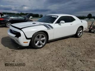 2011 Dodge Challenger R/T z VIN 2B3CJ5DT5BH601724, wystawiony jako Copart lot #70481705 z przebiegiem 164 711 mil mil oraz Szkoda całkowita • Salvage title. Historia ofert i sprzedaży dostępna na DreamBid. Obrazek 1.