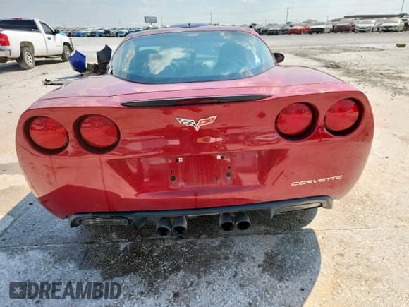 ✅ 2008 Chevrolet Corvette • VIN: 1G1YY25W285121432 • Lot: 80336505. Wystawiony na Copart z przebiegiem Nie podano. Bezpłatny archiwum sprzedaży aukcyjnych z USA i szczegółowy raport historii pojazdu na DreamBid. Zdjęcie 6.