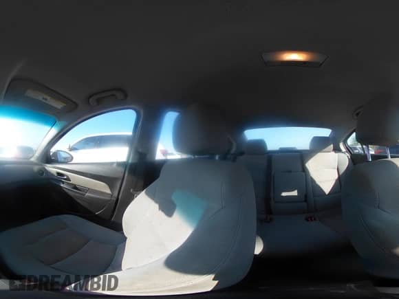 2012 Chevrolet Cruze 1LT с VIN 1G1PF5SC7C7409067, выставлен на аукционе IAAI как лот 43284103 с пробегом 91 648 миль миль и . История ставок и продаж доступна на DreamBid. Изображение 18.