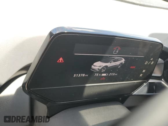 ✅ 2022 Volkswagen ID.4 Pro • VIN: WVGRMPE20NP064371 • Lot: 68587665. Wystawiony na Copart z przebiegiem 51 378 mil. Bezpłatny archiwum sprzedaży aukcyjnych z USA i szczegółowy raport historii pojazdu na DreamBid. Zdjęcie 9.