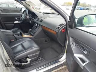 ✅ 2006 Volvo XC90 2.5L Turbo • VIN: YV4CZ592761282447 • Lot: 43559177. Listed on IAAI with 169,025 mi. Free auction sales archive from the USA and detailed vehicle history report at DreamBid. Image 5.