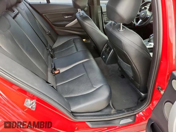 ✅ 2014 BMW 3 Series 328i • VIN: WBA3C1C54EK115081 • Lot: 81283795. Wystawiony na Copart z przebiegiem 99 838 mil. Bezpłatny archiwum sprzedaży aukcyjnych z USA i szczegółowy raport historii pojazdu na DreamBid. Zdjęcie 10.