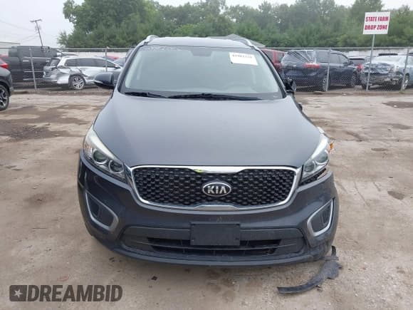 ✅ 2017 Kia Sorento L • VIN: 5XYPG4A38HG221720 • Лот: 42982339. Опубликован ранее на IAAI с пробегом 140 000 миль. Бесплатный доступ к архиву аукционных продаж из США и подробный отчёт об истории автомобиля на DreamBid. Изображение 13.