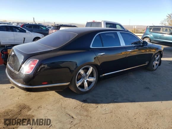 ✅ 2016 Bentley Mulsanne • VIN: SCBBG7ZH3GC001743 • Lot: 81613924. Wystawiony na Copart z przebiegiem 49 419 mil. Bezpłatny archiwum sprzedaży aukcyjnych z USA i szczegółowy raport historii pojazdu na DreamBid. Zdjęcie 3.