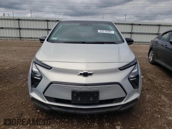 ✅ 2023 Chevrolet Bolt EV 2LT • VIN: 1G1FX6S04P4156947 • Lot: 69318384. Wystawiony na Copart z przebiegiem Nie podano. Bezpłatny archiwum sprzedaży aukcyjnych z USA i szczegółowy raport historii pojazdu na DreamBid. Zdjęcie 5.
