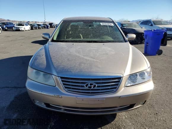 2007 Hyundai Azera SE с VIN KMHFC46F87A185712, выставлен на аукционе Copart как лот 84353254 с пробегом 248 155 миль миль и Списание • Salvage title. История ставок и продаж доступна на DreamBid. Изображение 5.