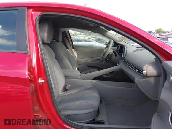 ✅ 2023 Hyundai Elantra SEL • VIN: 5NPLM4AG5PH089906 • Lot: 42428873. Listed on IAAI with 62,050 mi. Free auction sales archive from the USA and detailed vehicle history report at DreamBid. Image 5.
