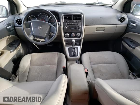 ✅ 2010 Dodge Caliber Mainstreet • VIN: 1B3CB3HA9AD616636 • Лот: 76910894. Опубликован ранее на Copart с пробегом 80 968 миль. Бесплатный доступ к архиву аукционных продаж из США и подробный отчёт об истории автомобиля на DreamBid. Изображение 8.