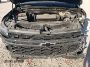 ✅ 2022 Chevrolet Suburban Z71 • VIN: 1GNSKDKD3NR216414 • Lot: 74988494. Wystawiony na Copart z przebiegiem 38 223 mil. Bezpłatny archiwum sprzedaży aukcyjnych z USA i szczegółowy raport historii pojazdu na DreamBid. Zdjęcie 13.