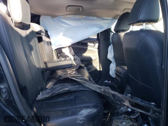 ✅ 2019 Mitsubishi Eclipse Cross LE • VIN: JA4AT4AAXKZ600236 • Lot: 84617955. Listed on Copart with Not provided. Free auction sales archive from the USA and detailed vehicle history report at DreamBid. Image 11.