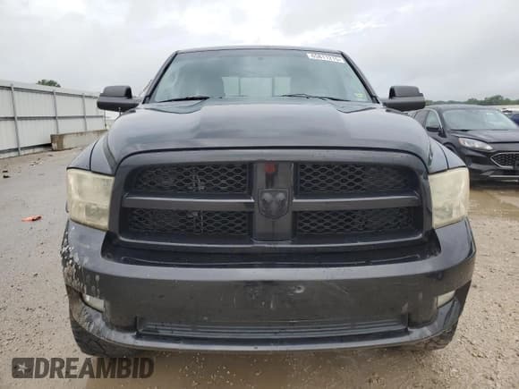 ✅ 2010 Dodge 1500 ST • VIN: 1D7RV1GT9AS175261 • Lot: 65811215. Wystawiony na Copart z przebiegiem 128 613 mil. Bezpłatny archiwum sprzedaży aukcyjnych z USA i szczegółowy raport historii pojazdu na DreamBid. Zdjęcie 5.