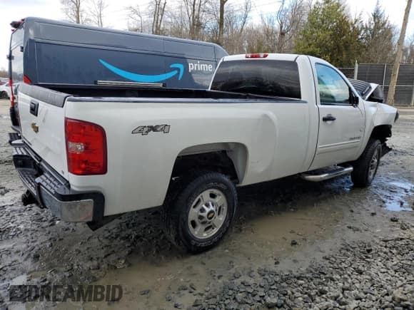 ✅ 2011 Chevrolet Silverado 2500HD LT • VIN: 1GC0KXCG1BF173778 • Lot: 84734464. Listed on Copart with 23,864 mi. Free auction sales archive from the USA and detailed vehicle history report at DreamBid. Image 3.