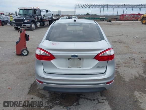 ✅ 2015 Ford Fiesta S • VIN: 3FADP4AJ0FM145594 • Лот: 42368055. Опубликован ранее на IAAI с пробегом 142 169 миль. Бесплатный доступ к архиву аукционных продаж из США и подробный отчёт об истории автомобиля на DreamBid. Изображение 16.